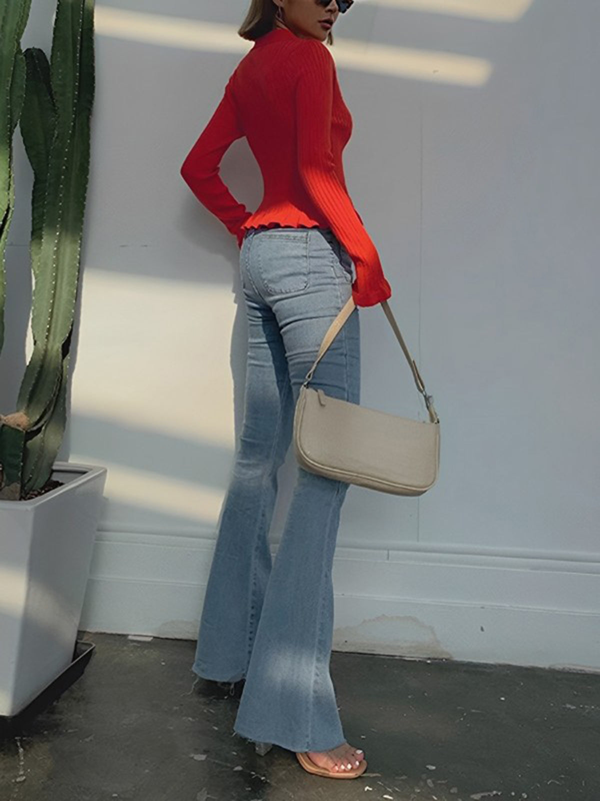 Gerippter Strick-Cardigan | V-Ausschnitt | Feminine Passform