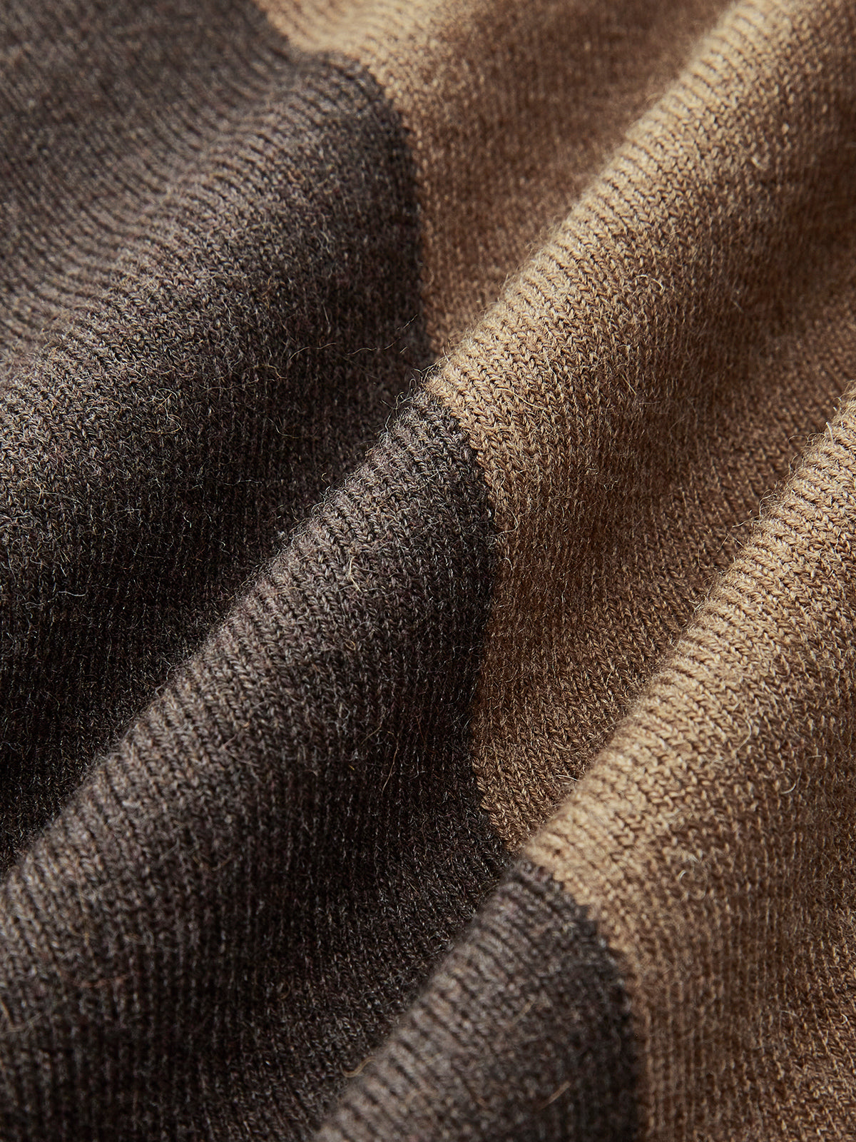 Kontrast-Pullover | Zweifarbiges Design & Figurbetonte Passform | Modern & Stilvoll