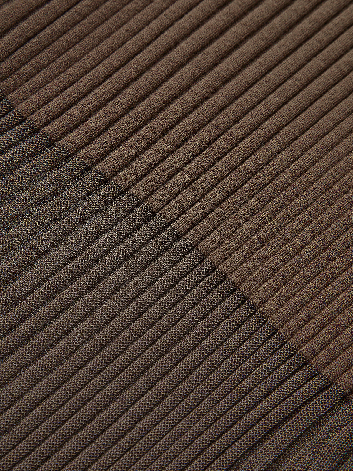 Geripptes Mesh-Top | Halbtransparent | Moderner und eleganter