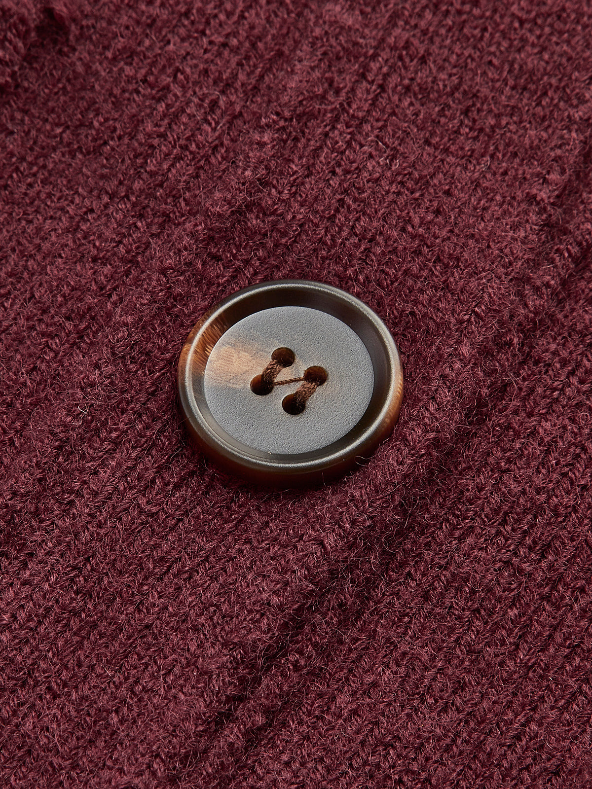 Strick-Cardigan | Taillierter Schnitt | Klassische Eleganz