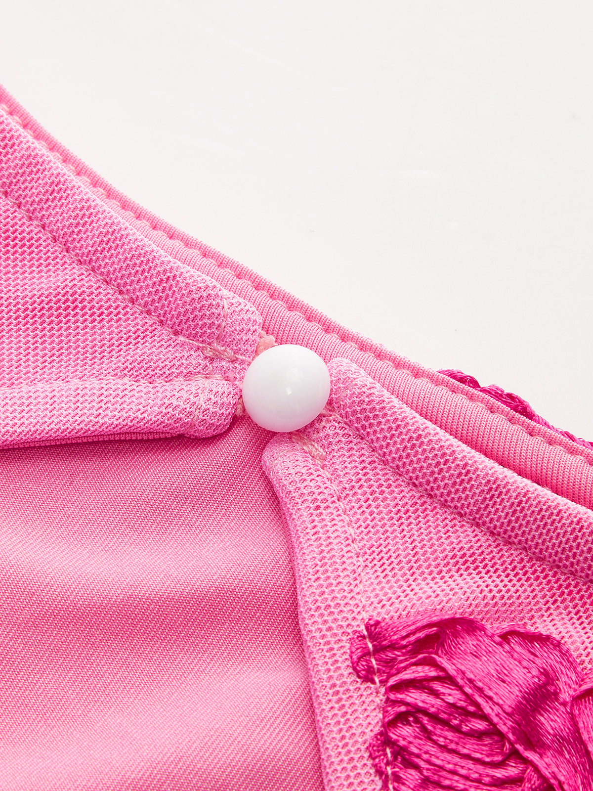 Elegantes Minikleid | Florale Stickerei & Trompetenärmel | Feminin & Glamourös