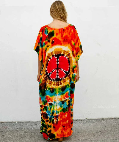 Hippie-Maxikleid mit Peace-Zeichen | Farbenfroh & Boho-Chic | Festival-Look