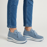 Carol | Moderne Damen-Sneaker mit weichem Laufgefühl in Hellblau