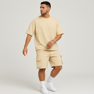 Herren-Sportbekleidungsset – Atmungsaktives Polyester-Rundhals-T-Shirt & Shorts mit Kordelzug und Taschen