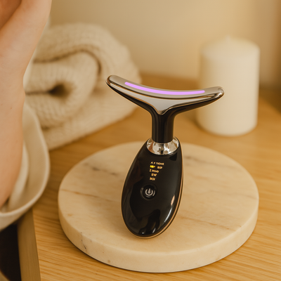 GlowLift – Anti-Falten Gesichtsstraffungs-Massagegerät mit LED-Lichttherapie für Gesicht und Hals