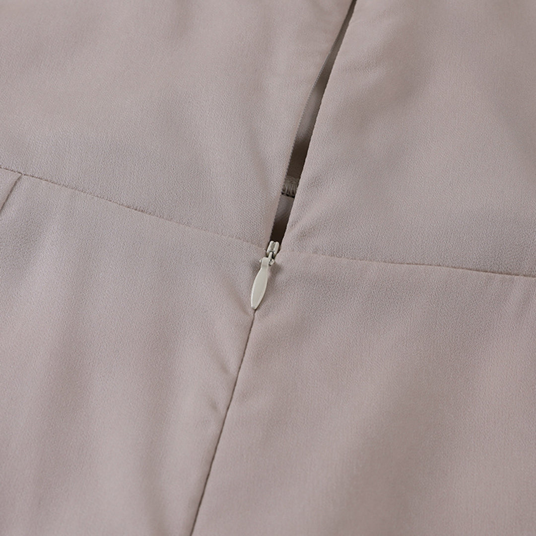 Elegantes Damen-Abendkleid mit V-Ausschnitt & hohem Schlitz