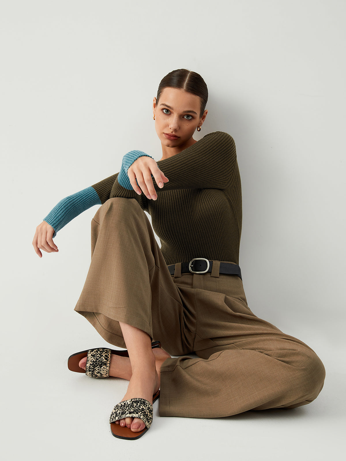 Damen Stricktop Cashmere-Bambus Slim Fit mit Kontrastärmeln