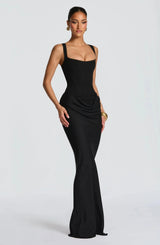 Figurbetontes Damenkleid mit rückenfreiem Schnitt | Langes Abendkleid in Schwarz