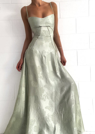 Satiniertes Maxi-Kleid | Spaghettiträger & Tailliertes Design | Eleganter Glamour