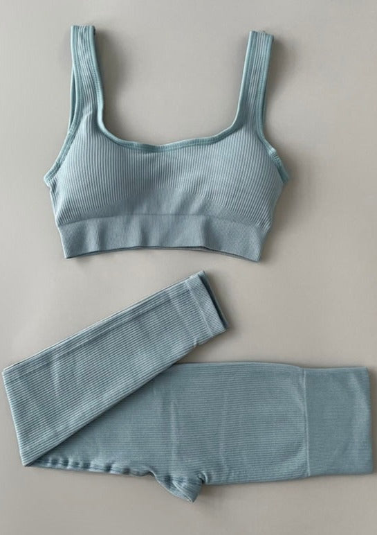 Nahtloses Sport-Set | Geripptes Oberteil & High-Waist-Leggings | Schlanke Passform