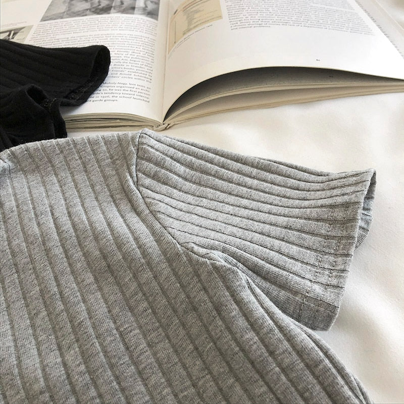 Hellary - Crop Top Ein Cooles & Sommerliches