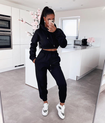 Zweiteiler-Sportset | Cropped Hoodie & Jogginghose | Lässiger Komfort