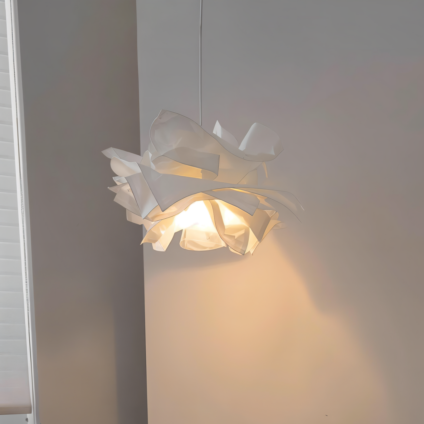 ShadeGlow Anpassbare Pendelleuchte mit skulptiertem Papier-Schirmdesign