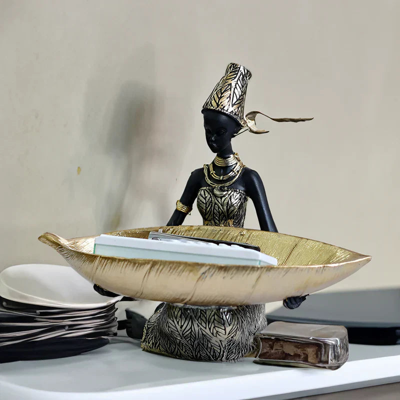 Exotische Frauenskulptur mit Schlüsselorganisator – Künstlerische Aufbewahrungslösung