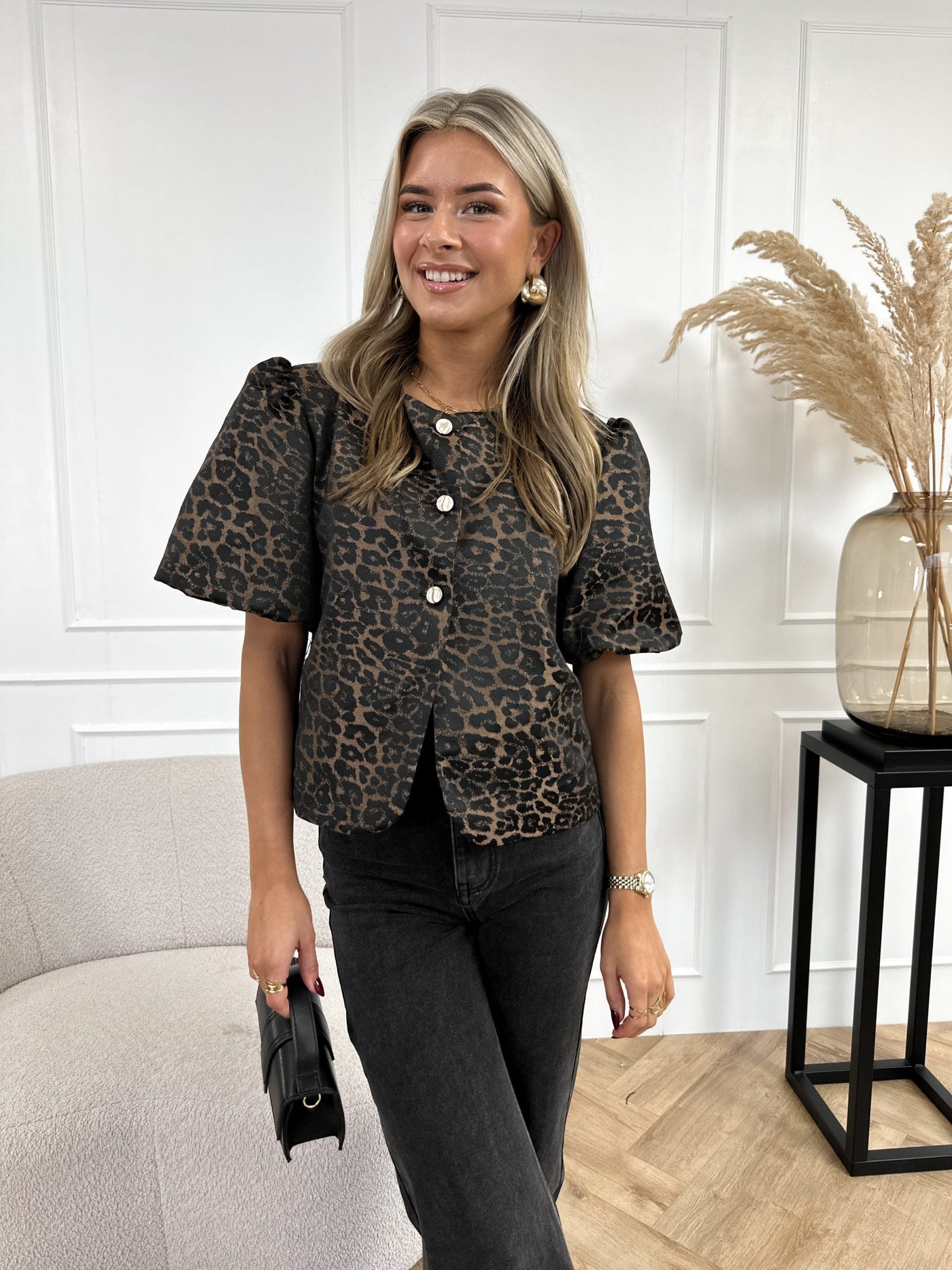 Bluse mit Puffärmeln | Modern und elegant | Tiermuster