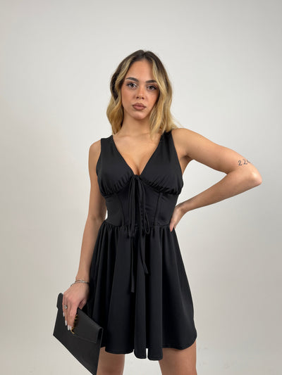 Fließendes Minikleid | Feminine Silhouette & Eleganz | Zeitloser Charme