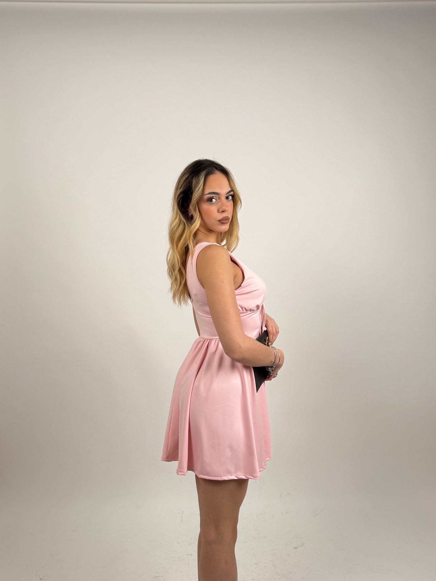 Fließendes Minikleid | Feminine Eleganz & Leichtigkeit | Vielseitiger Look