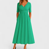 Piper - Midikleid mit kurzen Ärmeln in Grün