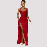 Hallie - Elegantes Rückenfreies Maxikleid in Rot