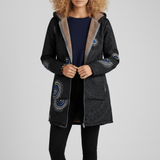 Lange Taillierte Kapuzenjacke - Philine in Schwarz