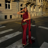 Langes Drapiertes Damenkleid | Elegantes Abendkleid mit Einem Träger in Weinrot