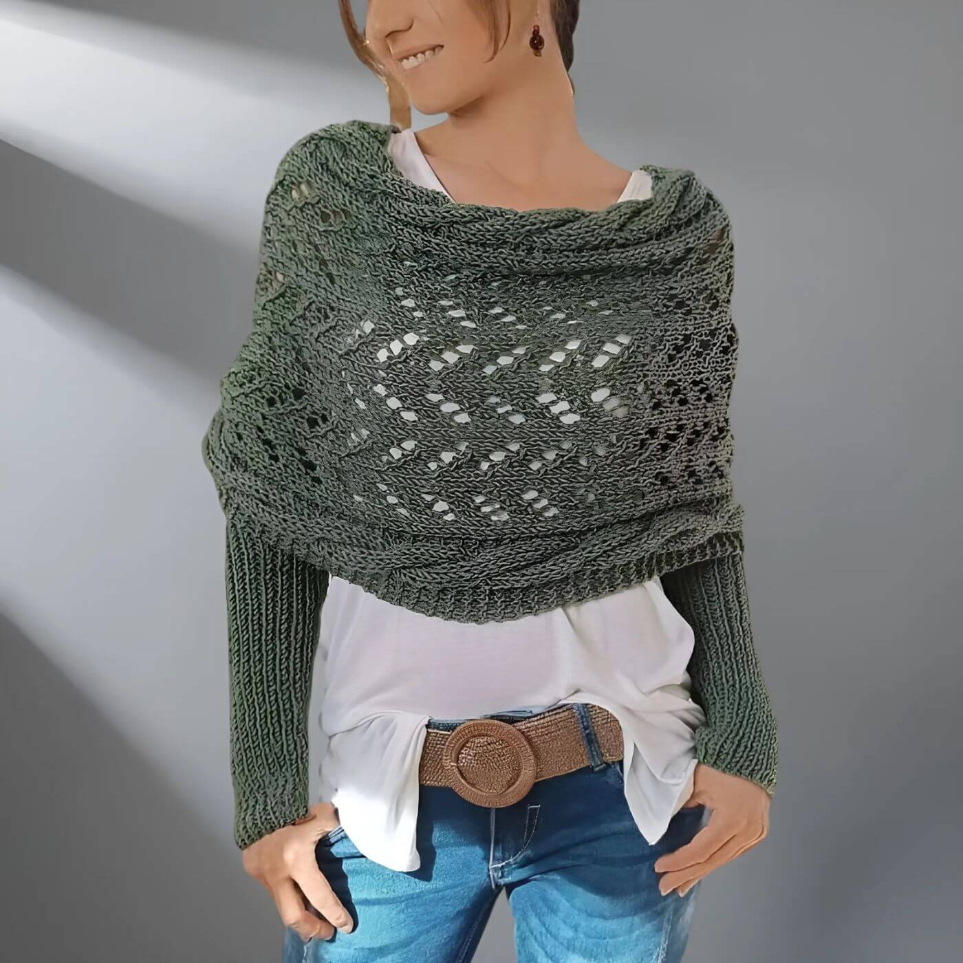 Lara™ – Stilvoller Gestrickter Schal mit Ärmeln