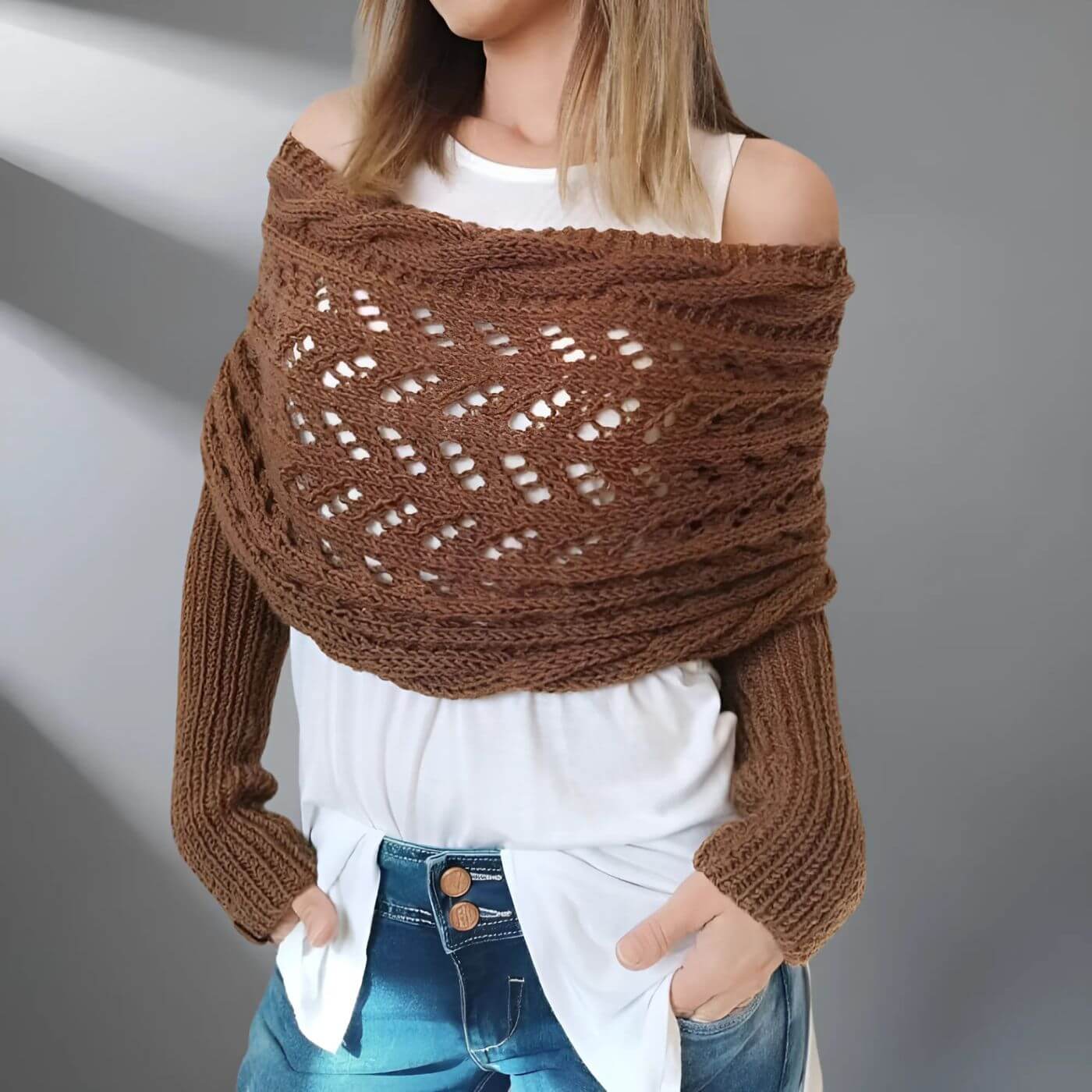 Lara™ – Stilvoller Gestrickter Schal mit Ärmeln
