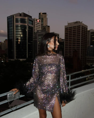 Barbara | Minikleid Kurz Elegant mit Glamourösen Metallic Manschetten