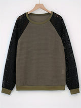 Damen nan Pullover mit Waffelstruktur, Raglanform und transparenter Spitzenärmel Drune in Militärgrün