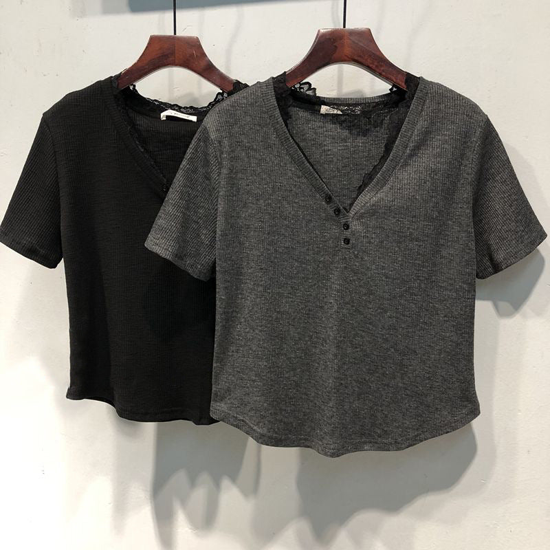 Femme Spitzenbesatz V-Ausschnitt Baumwoll-Tee Heidi-Mode