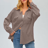 Damen nan oversized Waffelstrick Hemdjacke mit Brusttaschen und Knopfleiste Drune in Kamelbraun