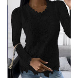 Damen nan figurbetonte Spitzenbluse mit floraler Allover-Spitze, Langarm und gezacktem Saum Drune in Schwarz
