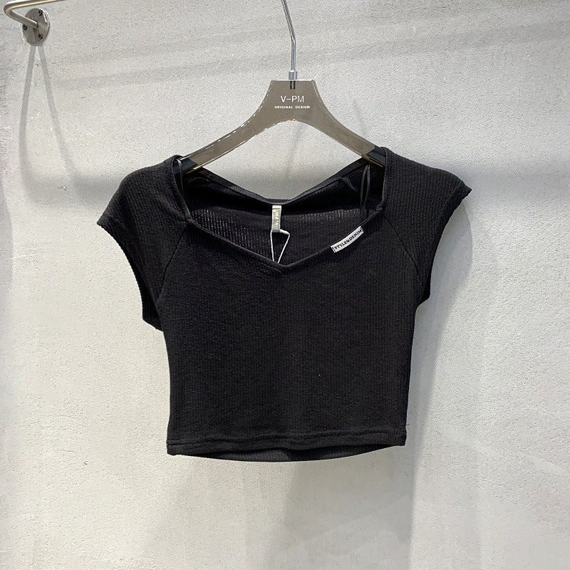 Femme Ripp Crop Top mit Übergroßem V-Ausschnitt Heidi-Mode