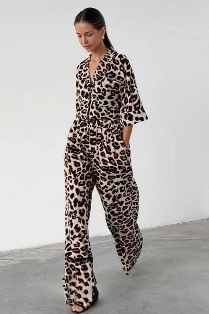 Leopardenprint-Jumpsuit | Weite Silhouette & Knopfleiste | Trendiger Look