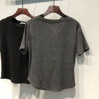 Femme Spitzenbesatz V-Ausschnitt Baumwoll-Tee Heidi-Mode