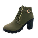 Damen nan elegante Schnür-Stiefelette mit mittlerem Blockabsatz, profilierter Gummilaufsohle und dekorativer Metallschnalle Drune in Grün