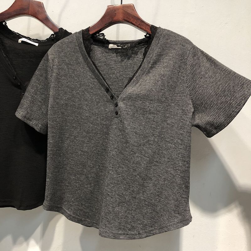 Femme Spitzenbesatz V-Ausschnitt Baumwoll-Tee Heidi-Mode