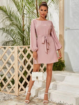 Damen nan elegantes Etuikleid mit Ballonärmeln und Taillengürtel Drune in Rosa