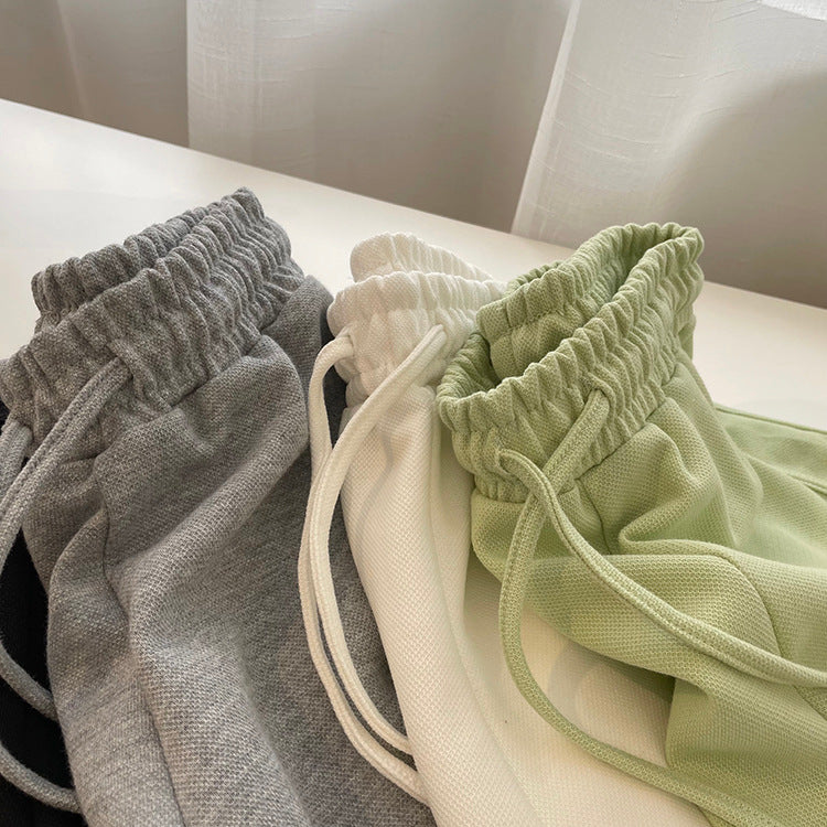 Femme Hochtaillierte Relaxed Fit Sport Shorts mit Kordelzug Heidi-Mode