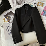 Damen nan kurzer taillierter Blazer mit markantem Revers und Ein-Knopf-Verschluss Drune in Schwarz2329