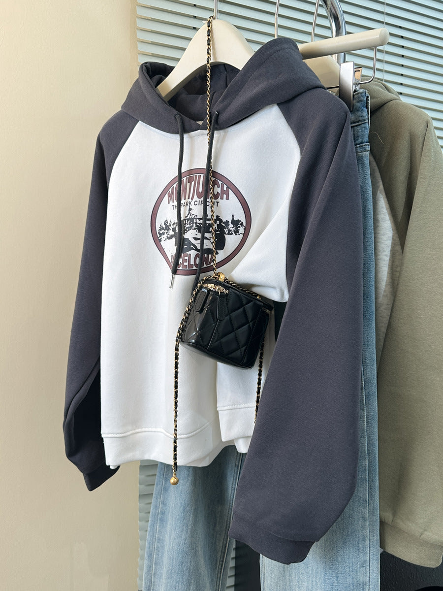 Femme Grafik Pullover Sweatshirt mit einzigartigem Druck und Kontrastärmeln Heidi-Mode