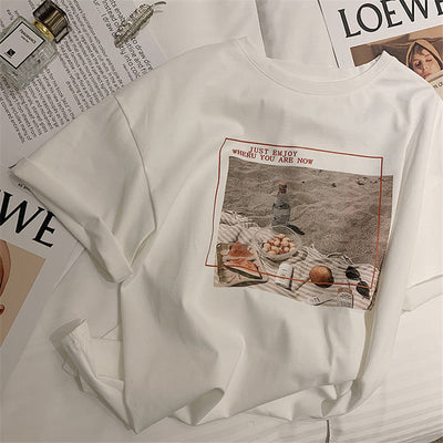 Femme Graphic Tee mit Relaxed Fit Design Heidi-Mode