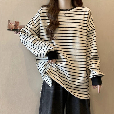 Femme Relaxed Gestreifter Rundhalsausschnitt Sweatshirt Heidi-Mode