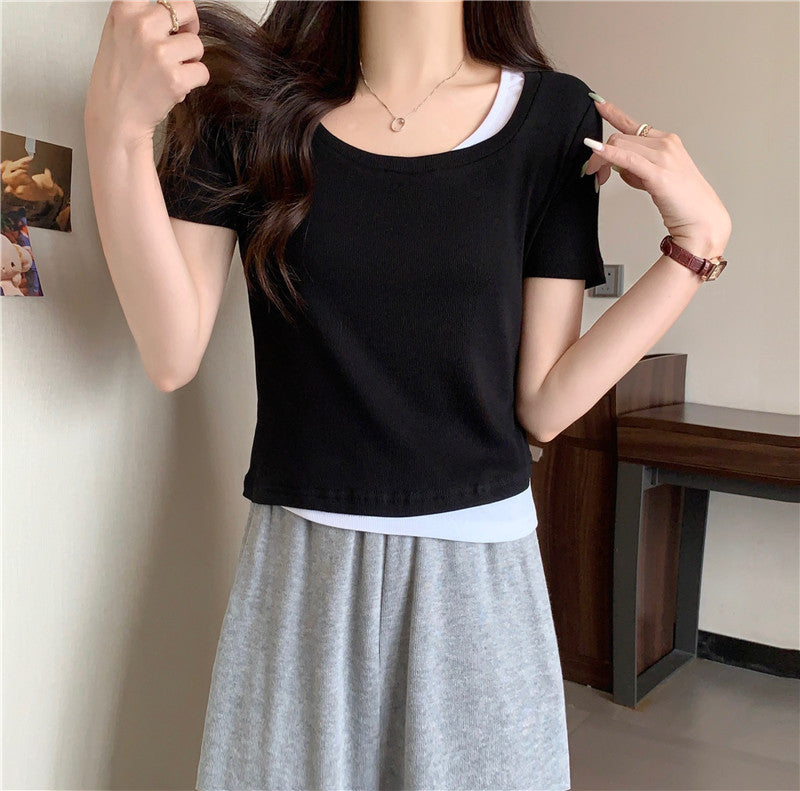 Femme Gestuftes Crop-Top mit Kontrast-Unterhemd Heidi-Mode