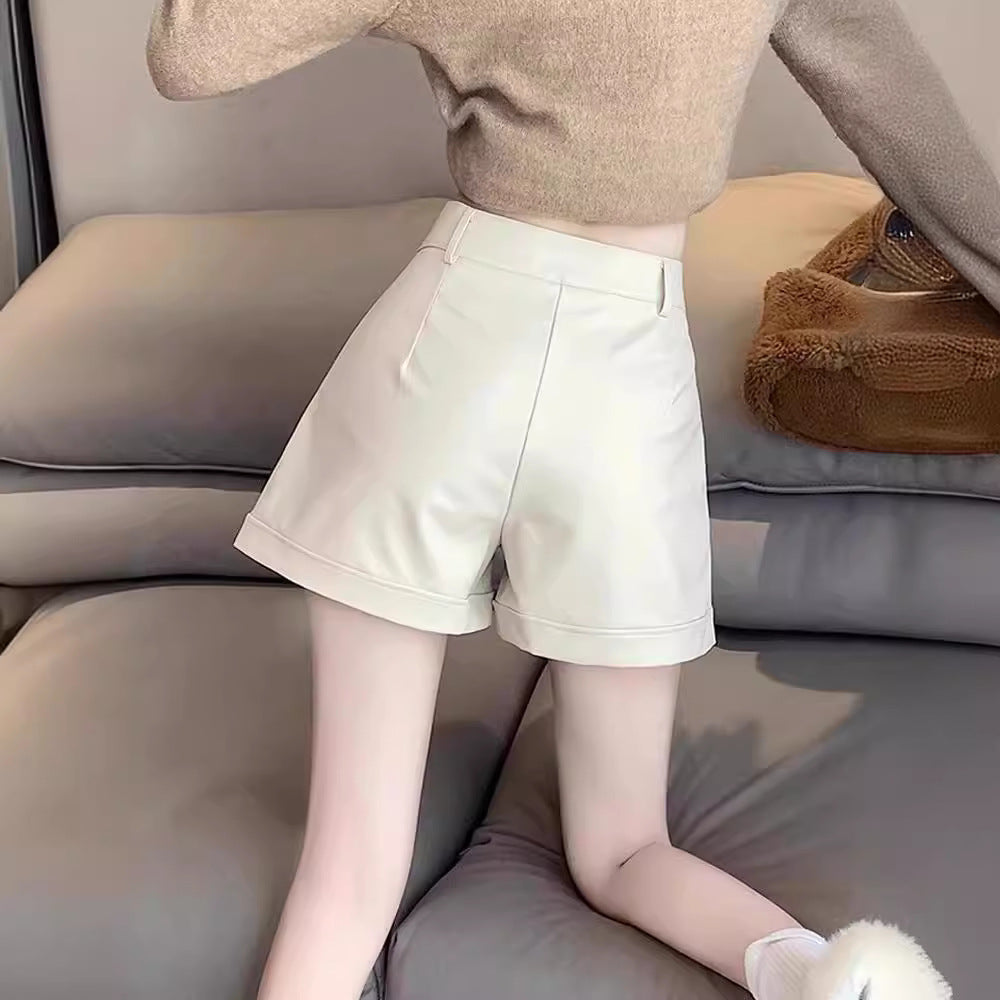 Femme Hochwaist Falten Kunstleder Shorts Heidi-Mode