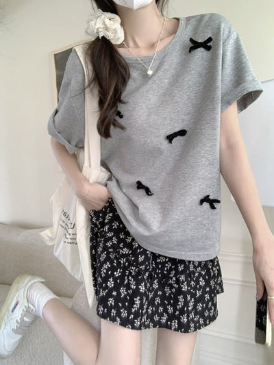 Femme Relaxed Fit Schleifen-Detail Grafik-Top Heidi-Mode