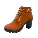 Damen nan elegante Schnür-Stiefelette mit mittlerem Blockabsatz, profilierter Gummilaufsohle und dekorativer Metallschnalle Drune in Braun