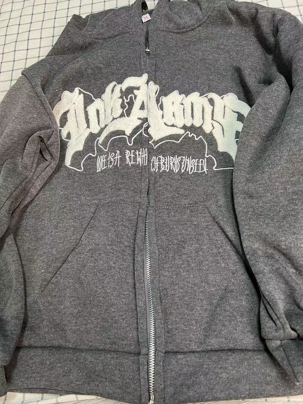 Femme Grafik Zip-Up Hoodie mit einzigartiger Aussage Heidi-Mode