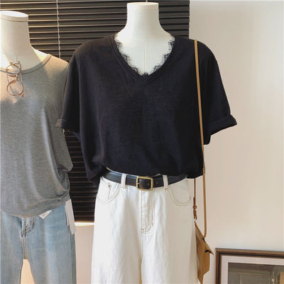 Femme Relaxed Fit V-Ausschnitt Top mit abgenutztem Ärmel Detail Heidi-Mode