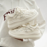 Damen Weiße Mesh Plattform Sneaker Mit Schnürung in Beige